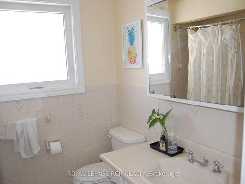 63 Olympic Dr, Kitchener, ON - Indoor Photo Showing Bathroom