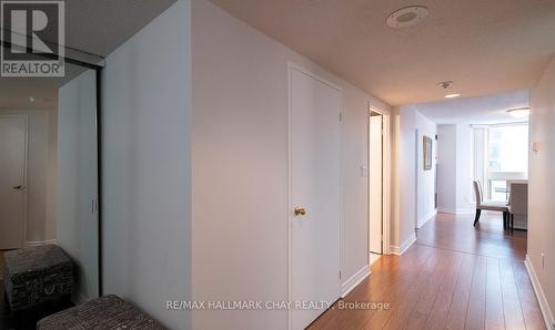 #1103 -10 Kenneth Ave, Toronto, ON - Indoor Photo Showing Other Room