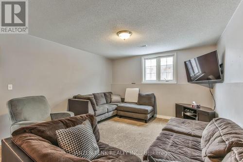 63 South Street E, Aylmer, ON - Indoor Photo Showing Living Room
