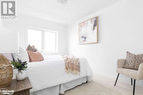10 Dyer Crescent, Bracebridge, ON - Indoor Photo Showing Bedroom