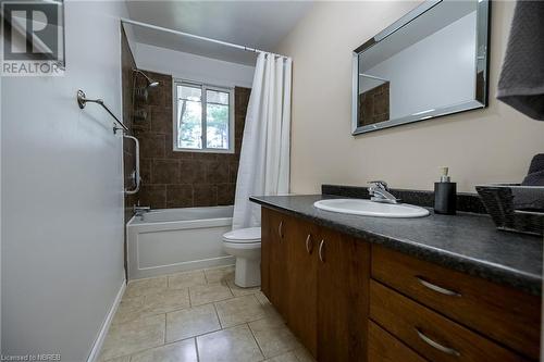1080 Hwy 654, Callander, ON - Indoor Photo Showing Bathroom