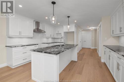 69 Jewel Street, Harrow, ON - Indoor Photo Showing Kitchen With Upgraded Kitchen