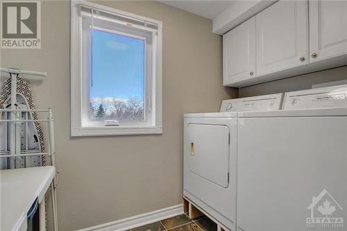 6258 Old Richmond Road, Ottawa, ON - Indoor Photo Showing Laundry Room