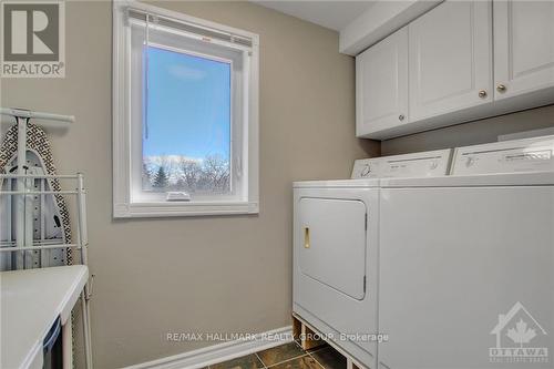 6258 Old Richmond Road, Ottawa, ON - Indoor Photo Showing Laundry Room