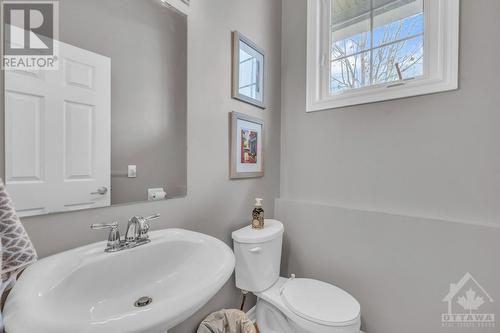 1807 Maple Grove Road, Ottawa, ON - Indoor Photo Showing Bathroom