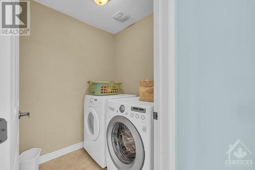 1807 Maple Grove Road, Ottawa, ON - Indoor Photo Showing Laundry Room