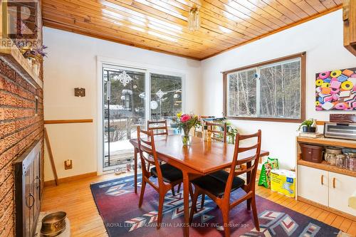 19 Bessie Avenue N, Kawartha Lakes, ON - Indoor Photo Showing Dining Room