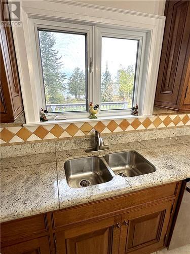 10 Mcquarrie Road, Billings, ON - Indoor Photo Showing Kitchen With Double Sink