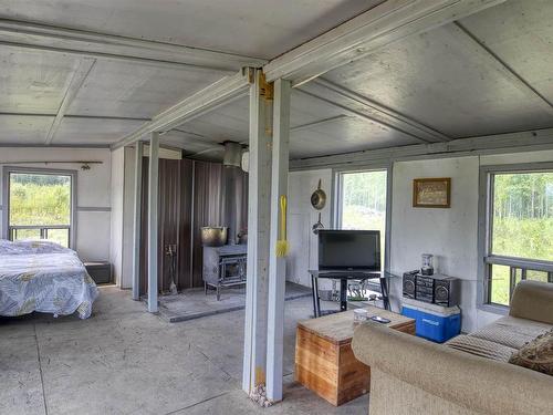60 Cedar Sites Road, Nolalu, ON - Indoor Photo Showing Bedroom