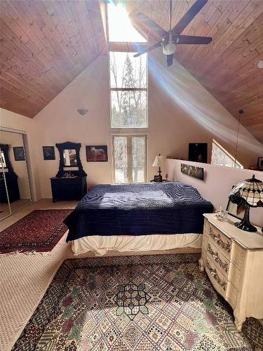 458 Corina Avenue, Princeton, BC - Indoor Photo Showing Bedroom