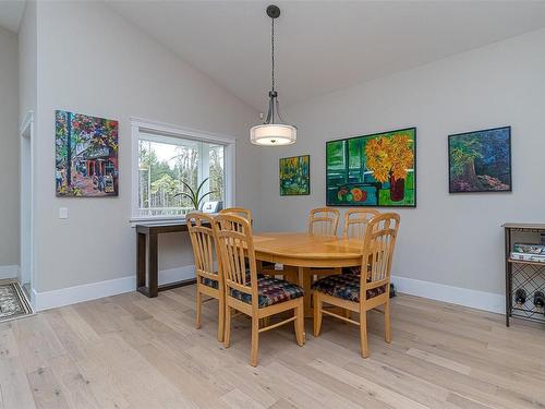262 Edgewood Cres, Duncan, BC - Indoor Photo Showing Dining Room
