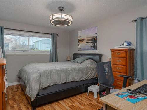 4645 Morton St, Port Alberni, BC - Indoor Photo Showing Bedroom