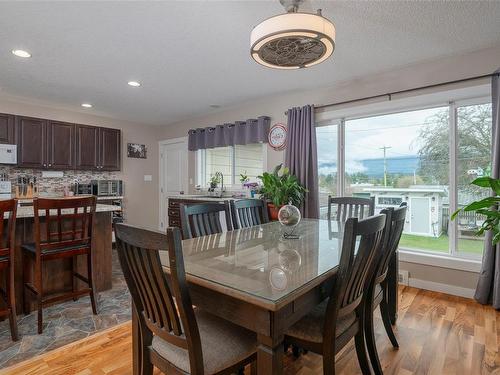 4645 Morton St, Port Alberni, BC - Indoor Photo Showing Dining Room