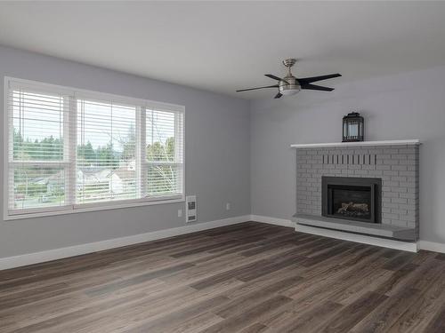 4023 Clegg Cres North, Port Alberni, BC - Indoor Photo Showing Living Room With Fireplace