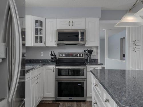 4023 Clegg Cres North, Port Alberni, BC - Indoor Photo Showing Kitchen With Upgraded Kitchen