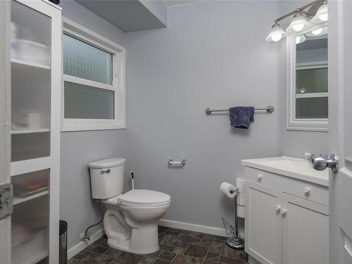 4023 Clegg Cres North, Port Alberni, BC - Indoor Photo Showing Bathroom