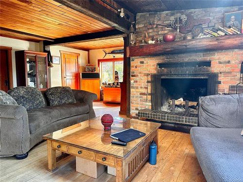 243 Cape Mudge Rd, Quadra Island, BC - Indoor Photo Showing Living Room With Fireplace