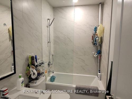 Ph21-280 Howland Ave, Toronto, ON - Indoor Photo Showing Bathroom