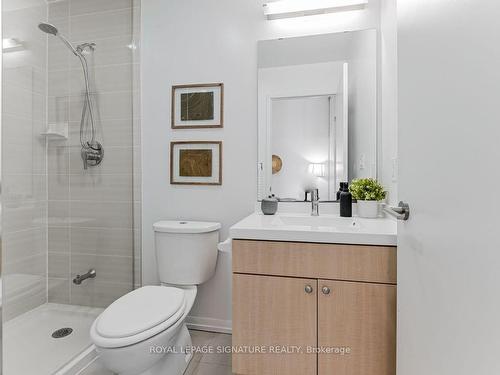 231-540 Bur Oak Ave, Markham, ON - Indoor Photo Showing Bathroom