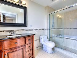 Ensuite bathroom - 