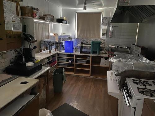 IntÃ©rieur - 720 Rue St-Laurent, Saint-Siméon, QC - Indoor Photo Showing Kitchen