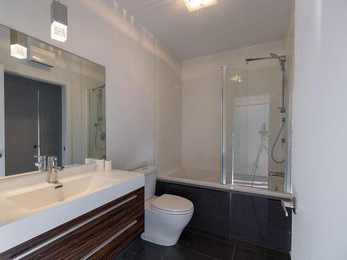Salle de bains - 2197 Rue Du Borée, Montréal (Saint-Laurent), QC - Indoor Photo Showing Bathroom