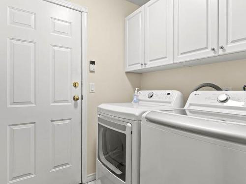 461 Nueva Wynd, Kamloops, BC - Indoor Photo Showing Laundry Room