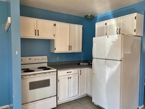 405 Desfosses Road, Clearwater, BC - Indoor Photo Showing Kitchen