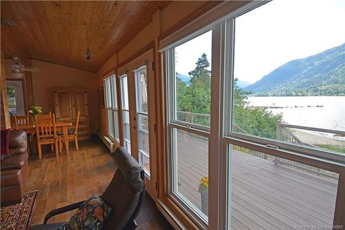 2273 Bealby Road, Nelson, BC - Indoor