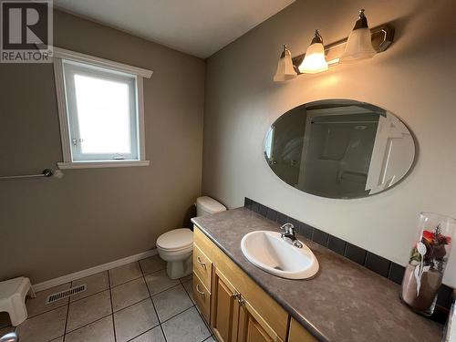 5229 Hallmark Crescent, Fort Nelson, BC - Indoor Photo Showing Bathroom
