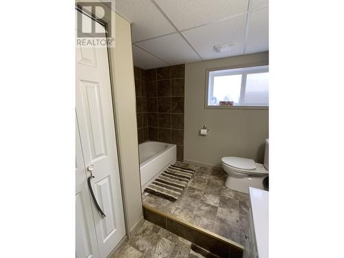 7754 Alaska Highway, Fort Nelson, BC - Indoor Photo Showing Bathroom