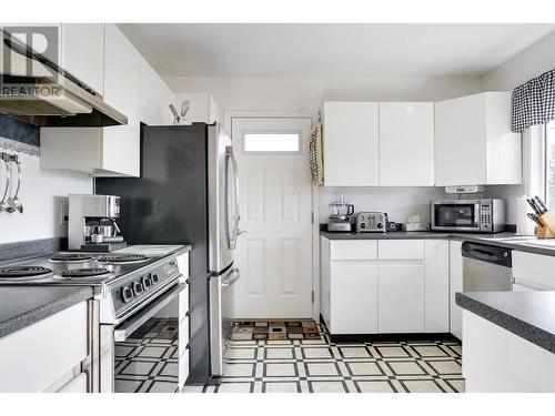 1348 Albatross Avenue, Kitimat, BC - Indoor Photo Showing Kitchen