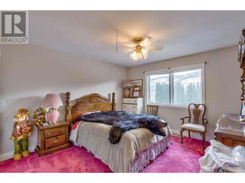 1135 Graf Road, Kelowna, BC - Indoor Photo Showing Bedroom