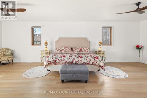 600 Kleinsteuber Park Rd, Prince Edward County, ON - Indoor Photo Showing Bedroom