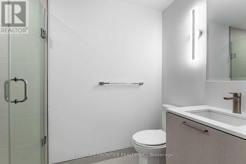 #815 -19 Western Battery Rd, Toronto, ON - Indoor Photo Showing Bathroom
