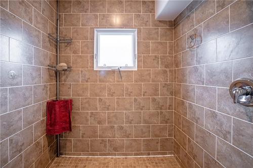 79 Worsley Road, Hamilton, ON - Indoor Photo Showing Bathroom