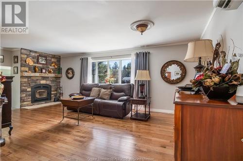 419 Saint Olivier, Saint-Louis-De-Kent, NB - Indoor Photo Showing Living Room With Fireplace