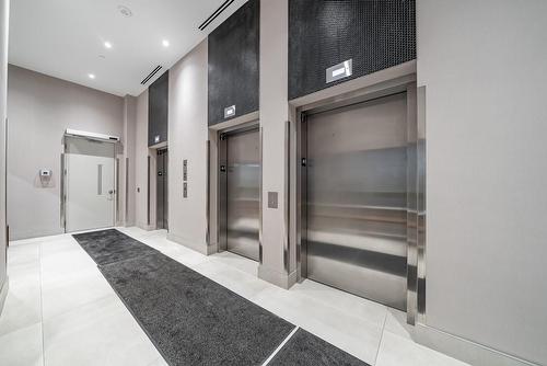 Elevators - 212 King William Street|Unit #1316, Hamilton, ON - Indoor Photo Showing Other Room