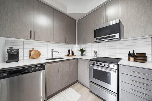 Kitchen - 212 King William Street|Unit #1316, Hamilton, ON - Indoor Photo Showing Kitchen With Upgraded Kitchen