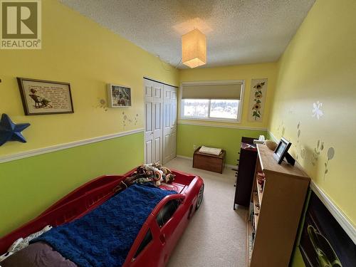 48 5320 Mountainview Drive, Fort Nelson, BC - Indoor Photo Showing Bedroom