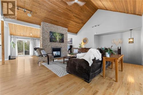 50 Blue Danube Way, Pembroke, ON - Indoor With Fireplace