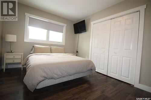 711 4Th Street E, Shaunavon, SK - Indoor Photo Showing Bedroom