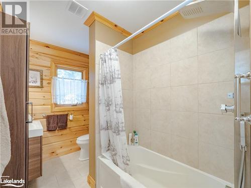 110 Cedar Shores Pvt, Bracebridge, ON - Indoor Photo Showing Bathroom