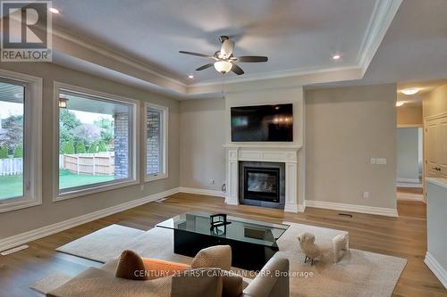2003 Lockwood Crescent, Strathroy-Caradoc, ON - Indoor Photo Showing Living Room With Fireplace