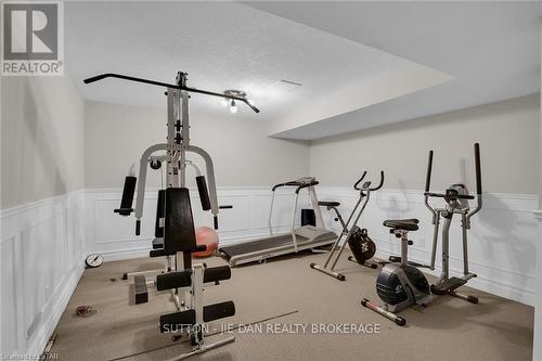 2025 Ashgrove Crt, London, ON - Indoor Photo Showing Gym Room