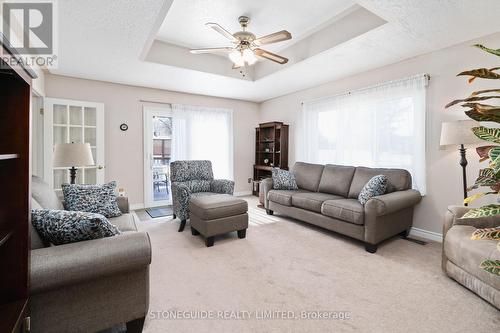 159 Ashley Street, Belleville, ON - Indoor Photo Showing Living Room