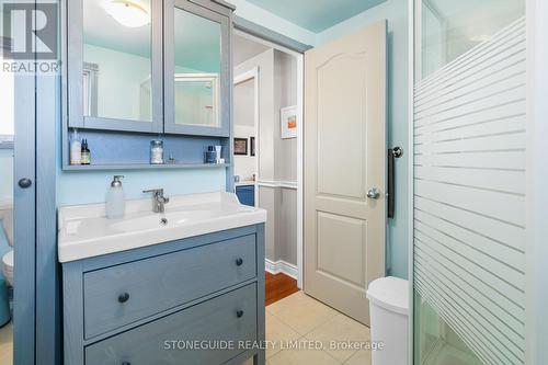 159 Ashley Street, Belleville, ON - Indoor Photo Showing Bathroom