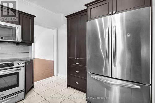 #75 -50 Northumberland Rd, London, ON - Indoor Photo Showing Kitchen With Stainless Steel Kitchen