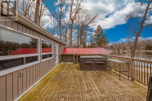 217 Rollies Point Rd, Curve Lake First Nation 35, ON - Outdoor With Deck Patio Veranda