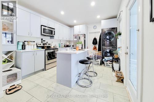 74 Kinrade Avenue, Hamilton, ON - Indoor Photo Showing Kitchen
